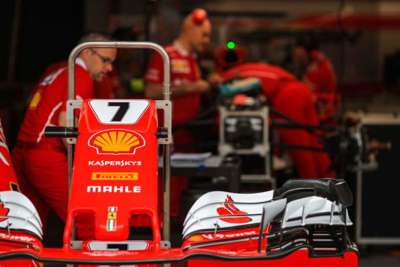 Raikkonen-pits-brazil
