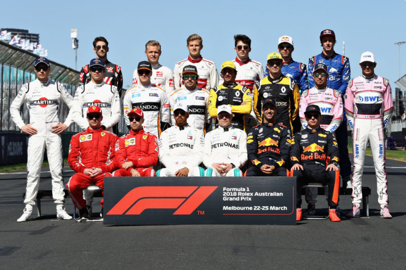 2018-formula-1-driver-group-photo