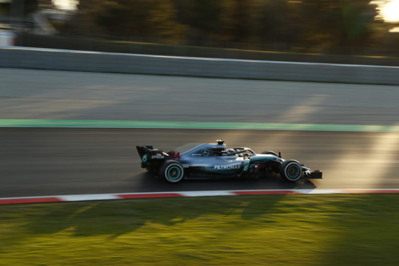 mercedes-barelona-testing-lewis-hamilton