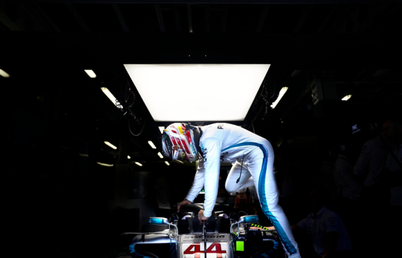 lewis-hamilton-getting-in-car