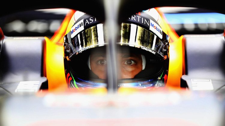 daniel-ricciardo-halo