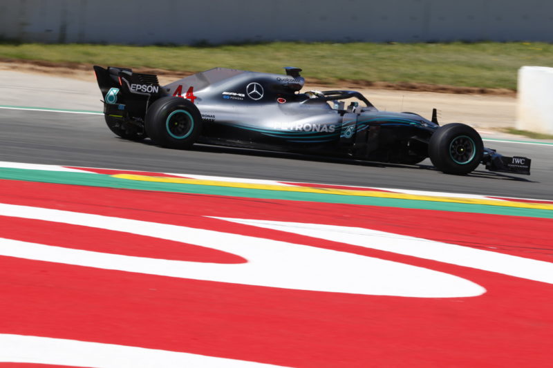 lewis-hamilton-testing