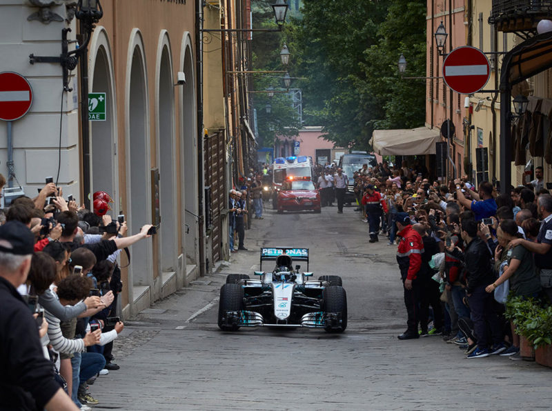 valtteri-bottas-bandini-award-show