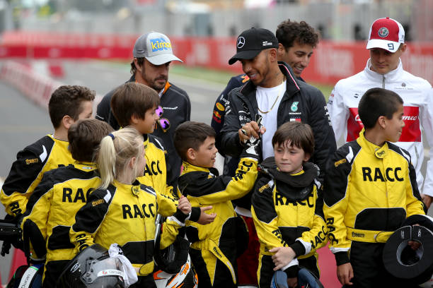 Spanish-grand-prix-hamilton-alonso-karting-kids