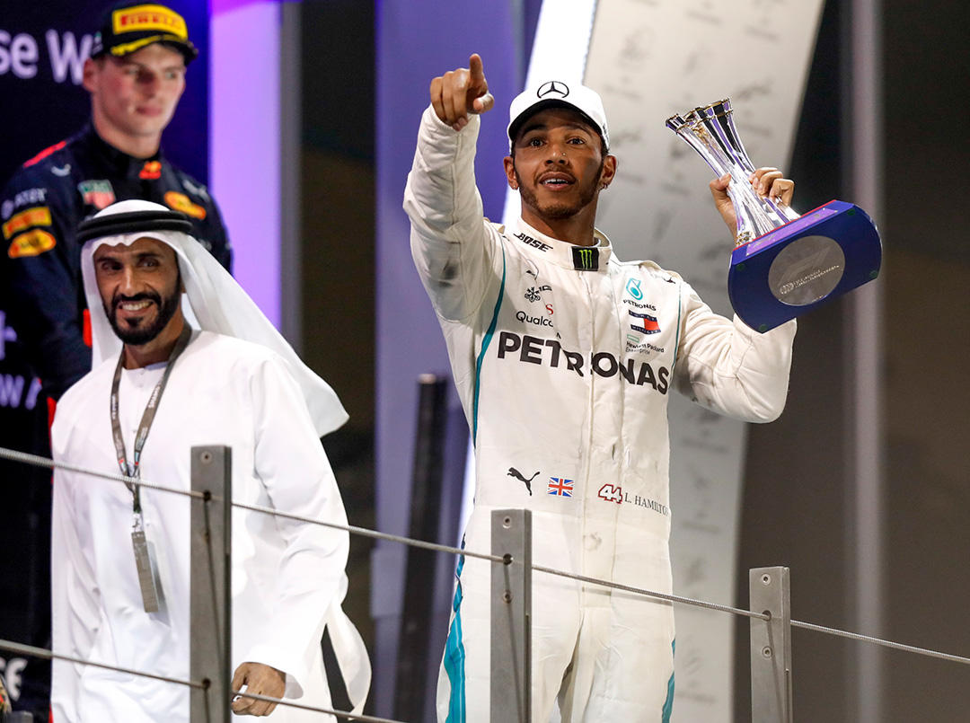 lewis-hamilton-abu-dhabi-podium