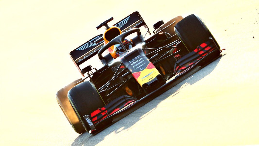 red-bull-racing-in-testing-with-honda